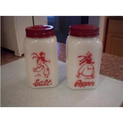 Hazel Atlas Red Dutch Skaters Salt & Pepper #1910734