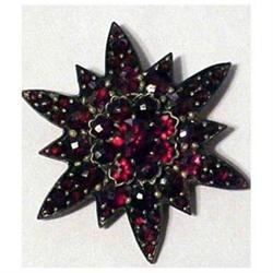 Victorian Bohemian garnet star burst brooch / #1940895