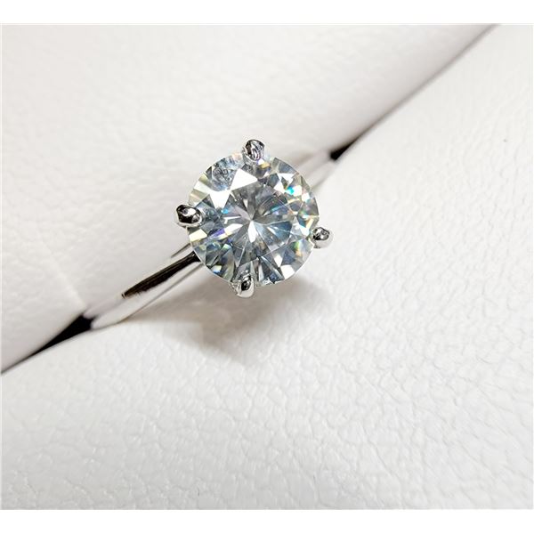 MZ7-17 10K  MOISSANITE RING