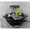 Image 1 : POPCORN POPPER WITH BUILT IN BUTTER WELL/SERVING