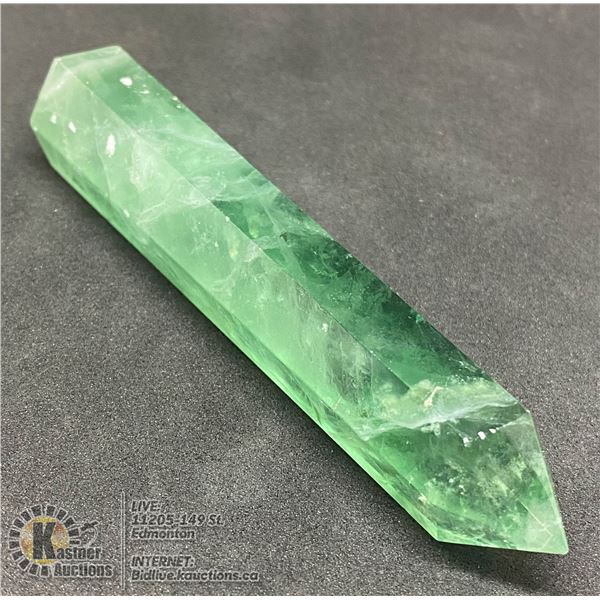 #290-NATURAL GREEN FLOURITE 1 POINT 60.90G