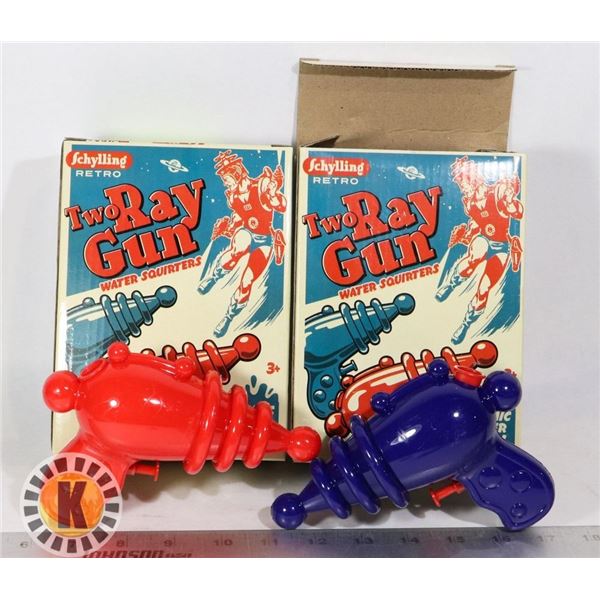 NEW SCHYLLING RETRO WATER GUNS 2 BOXES OF 2