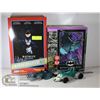 Image 1 : TWO BATMAN POSTERSIZE PUZZLES AND TOYS