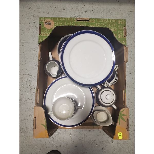 40 PC CUP PLATE AND SAUCER BLUE RIMMED CHINA SET