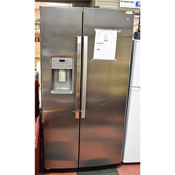 GE 21.8 CU. FT. REFRIDGERATOR FINGERPRINT RESISTAN