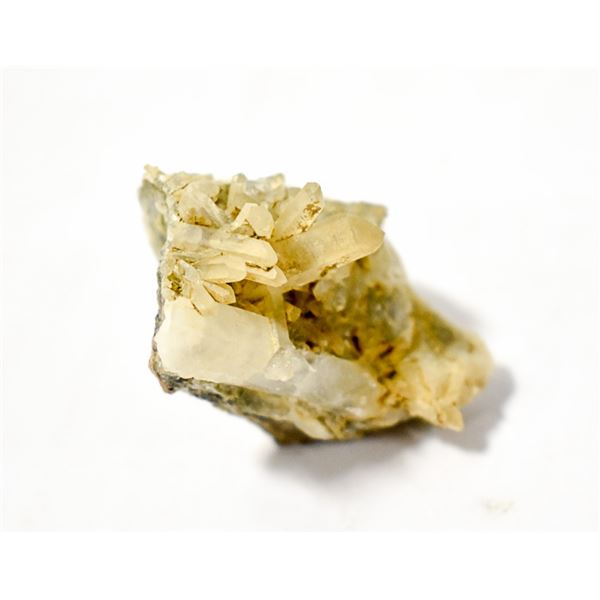 QUARTZ STONE SPECIMEN