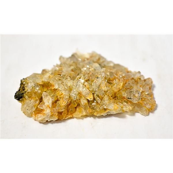 QUARTZ STONE SPECIMEN