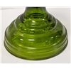 Image 2 : ANTIQUE OIL LAMP WITH DETAILS IN GREEN