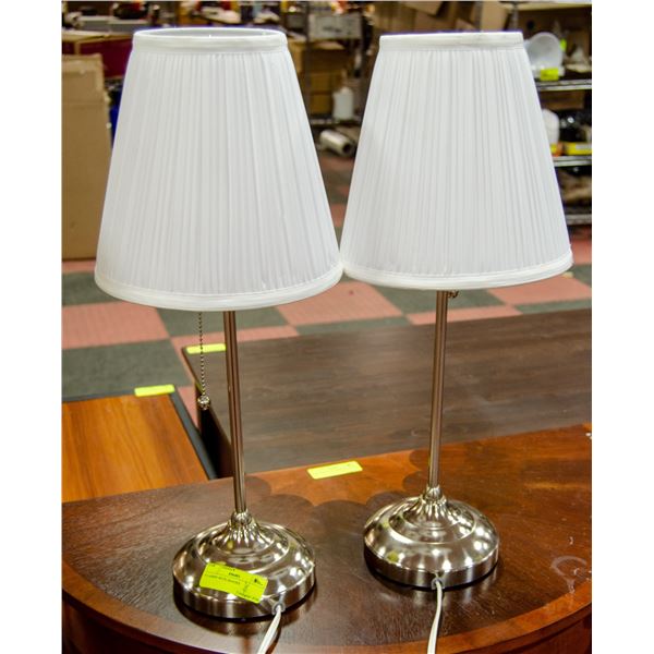 2 LAMPS WITH SHADES