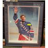 Image 1 : WAYNE GRETZKY SIGNED LIMITED EDITION KEN DANBY
