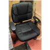 Image 1 : HIGH BACK OFFICE CHAIR,SWIVEL,ADJUSTABLE ON WHEELS