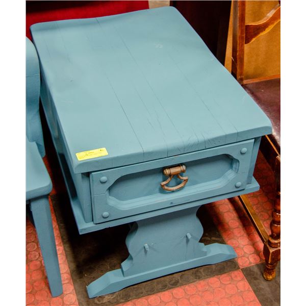 SOLID WOOD SIDE TABLE TEAL GREEN