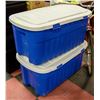 Image 1 : 2 LARGE RUBBERMAID TOTES