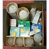 Image 1 : LARGE BOX OF LIGHT BULBS