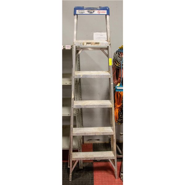6 FT ALUMINUM LADDER
