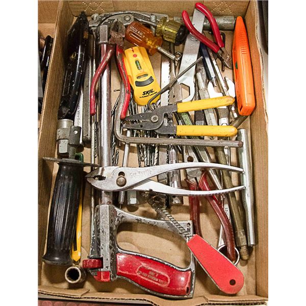 LARGE LOT OF VARIOUS TOOLS