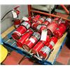 Image 1 : PALLET OF FIRE EXTINGUISHERS