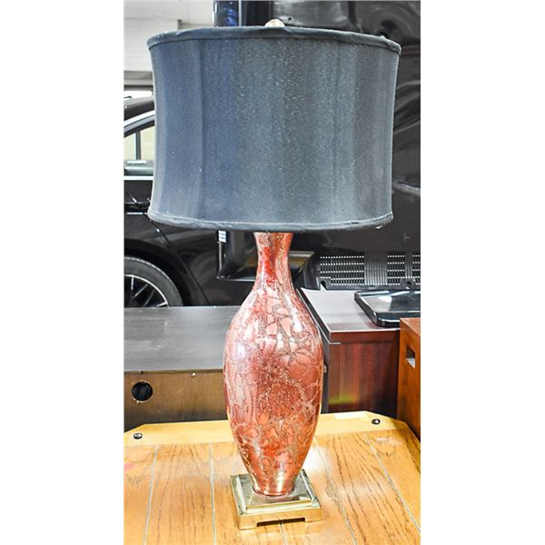 RED TABLE LAMP WITH BLACK SHADE