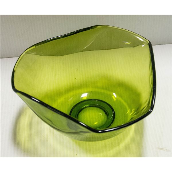 LOT OF 3 PIECES VINTAGE GREEN GLASSWARE