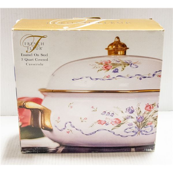 VINTAGE FRENCH FLEUR 3 QUART COVERED CASSEROLE