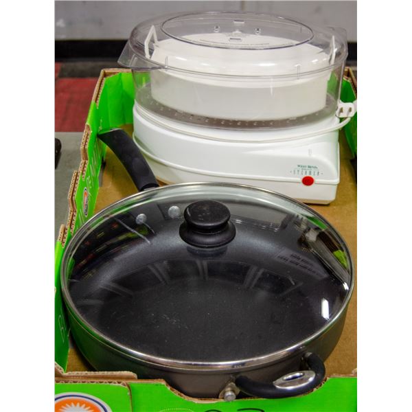 KITCHEN LOT-STEAMER AND LARGE FRYING PAN W/LID