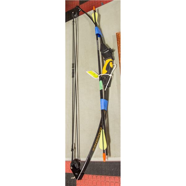 BARNETT LIL'BANSHEE BOW AND 2 ARROWS