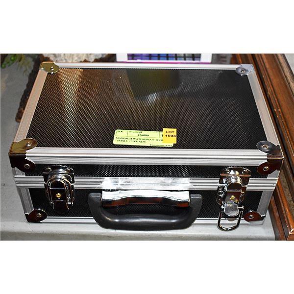 MAXIMUM WATERPROOF TOOL BOX - SMALL - LIKE NEW