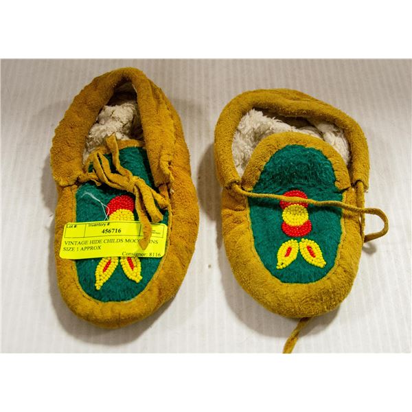 VINTAGE HIDE CHILDS MOCCASINS SIZE 1 APPROX