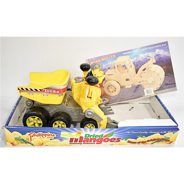 TONKA ROBOT TRUCK,MOVEABLE TOOL ARMS ON DRIVER +