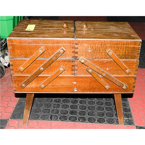 ANTIQUE DOVETAIL ACCORDIAN SEWING BOX