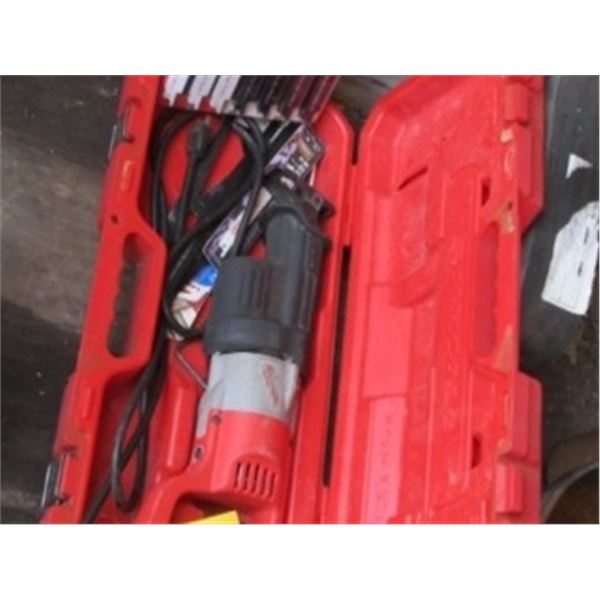 MILWAUKEE RECIPROCATING SAW WITH EXTRA BLADES