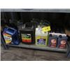 Image 2 : 9 LITRE SAE 30 OIL, 7 GALLONS WINDSHIELD FLUID, PLUMBING ANTIFREEZE,