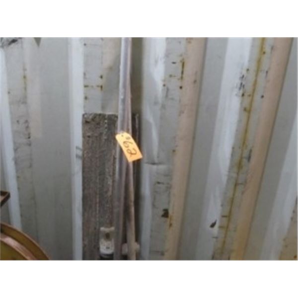 CEMENT TROWEL WITH EXTENSIONS