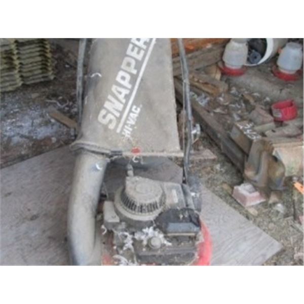 SNAPPER 3.5 HP MOWER WITH BAGGER