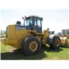 Image 5 : APPROX 2007 JOHN DEERE 644J WHEEL LOADER