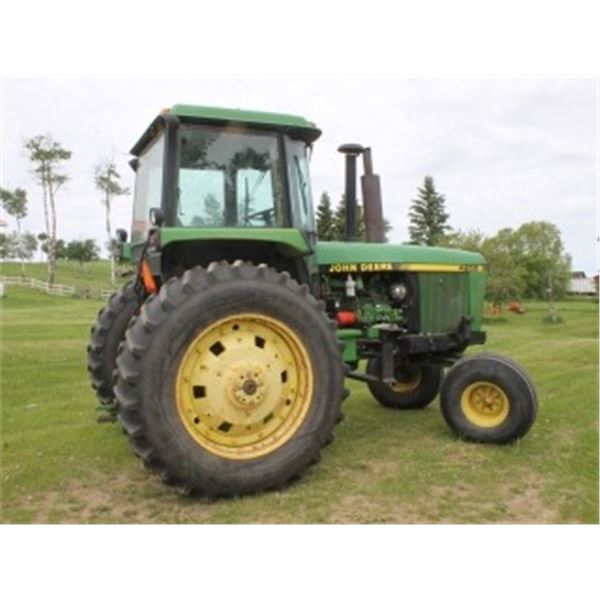 JOHN DEERE 4255 TRACTOR