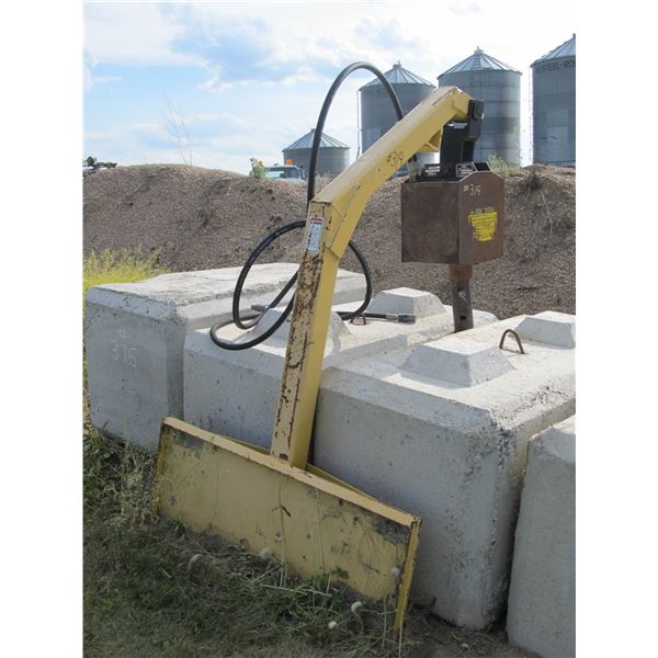 LOWE SKID STEER MOUNT POST AUGER