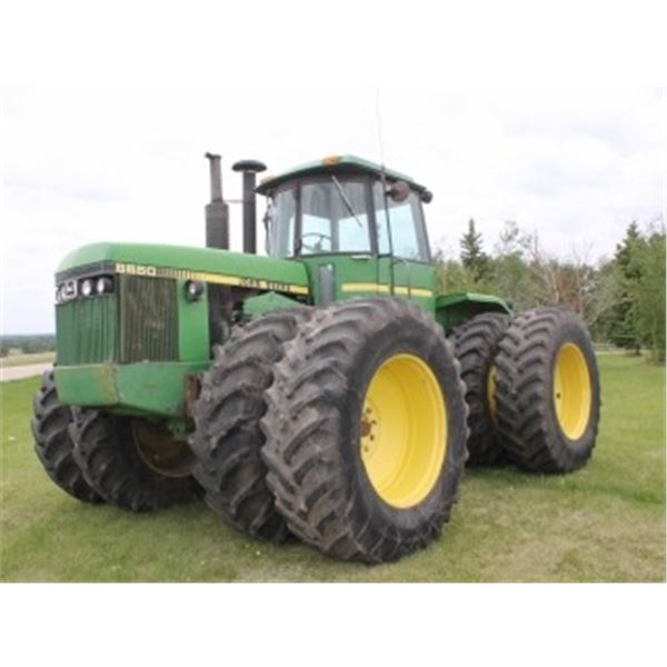 JOHN DEERE 8650 4WD TRACTOR