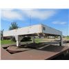 Image 3 : 1977 APPROX 30' UNIVISION SLIDING AXLE 5TH WHEEL TRAILER C/W FOLD DOWN RAMPS