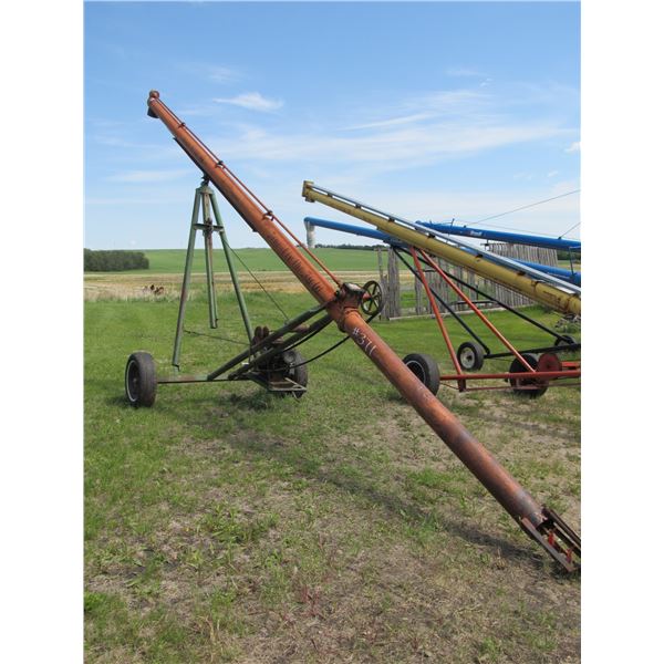 SCOOP A SECOND 31' GRAIN AUGER