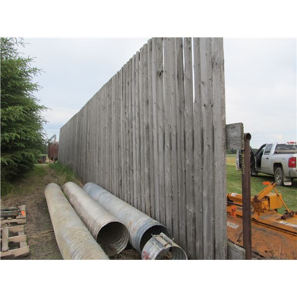 32' FREE STANDING WIND BREAK