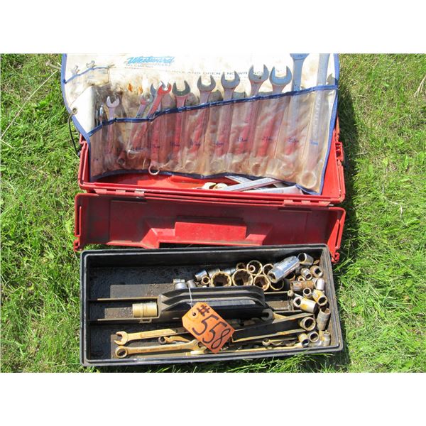 RED TOOL BOX C/W METRIC SOCKETS & WRENCH SET