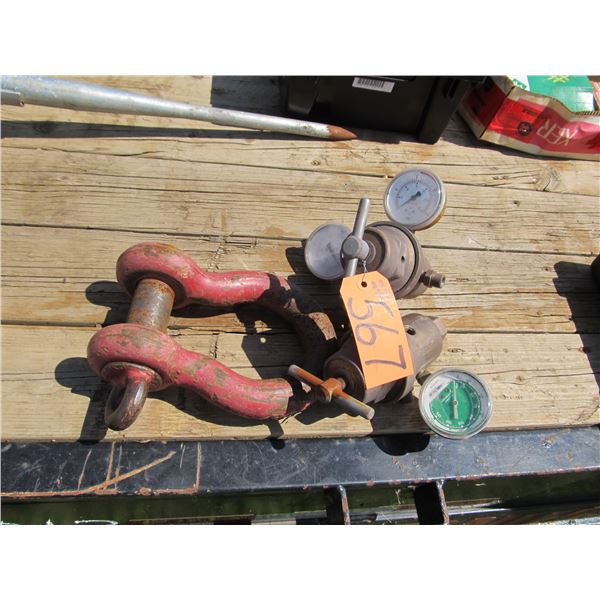LARGE CLEVIS & 2 REGULATORS