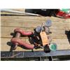 Image 1 : LARGE CLEVIS & 2 REGULATORS