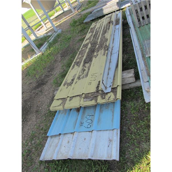 GOLD & GALVANIZED SIDING, 12' - 14' PLUS RIDGE CAPPING