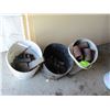 Image 1 : 3 PAILS INCLUDING GATE COLLARS, NUTS AND BOLTS