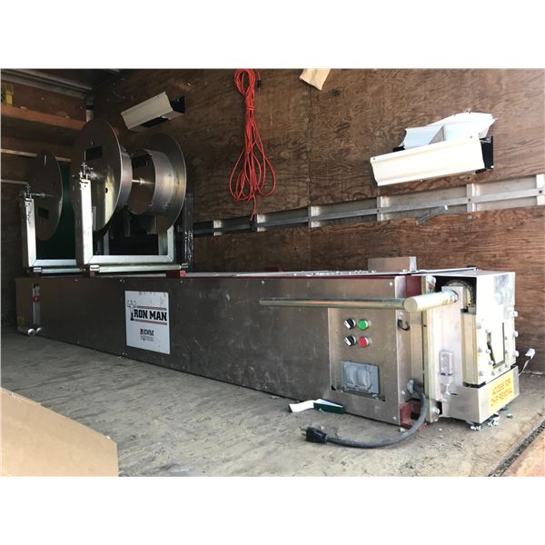 *FL* IRON MAN KWM GUTTERMAN, GUTTER FABRICATOR, GOOD CONDITION, BARELY USED,