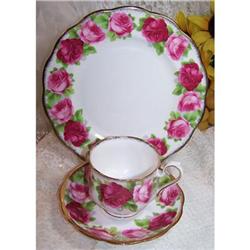 Cup Saucer Plate Old English Rose Royal Albert #1942238
