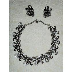 Curly-Niello Demi Parure Choker and Earrings #1944279