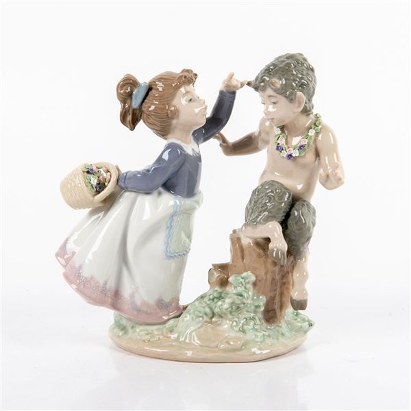 Fantasy Friend 1005710 - Lladro Porcelain Figurine